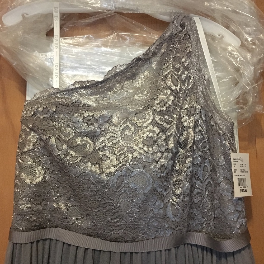 David's Bridal Bridesmaid Dress Sz 14 Gray